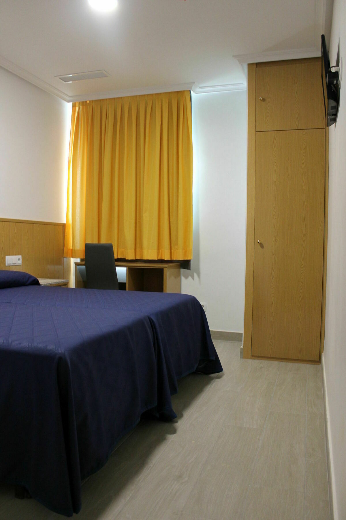 Hostal Conchita Legazpi Madrid Esterno foto